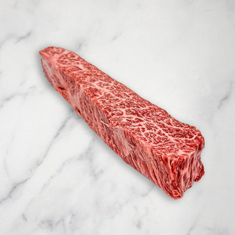 Wagyu Chuck Denver Steak, BMS 6-7, Frozen, +/-300g Kingsbury Wagyu Ltd 2L-47H6-FT3U